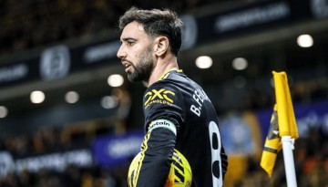 3场造5球!曼联球星大爆发,英超第1中场,31岁依然如此犀利