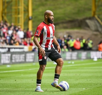 记者:曼联倾向姆贝莫浮动挂钩欧冠资格,布伦特福德希望基于表现