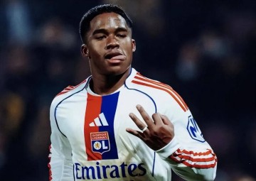 巴西神童恩德里克法甲爆发掀英超争夺战,皇马坚定留人难挡豪门虎视眈眈