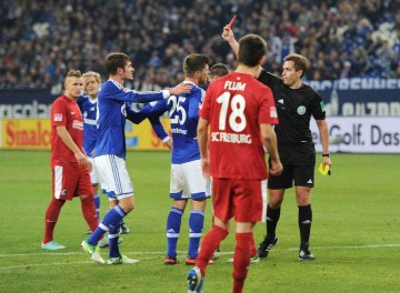 德甲争冠集团卡位战！勒沃库森VS弗赖堡：“药厂”主场能否延续强势？